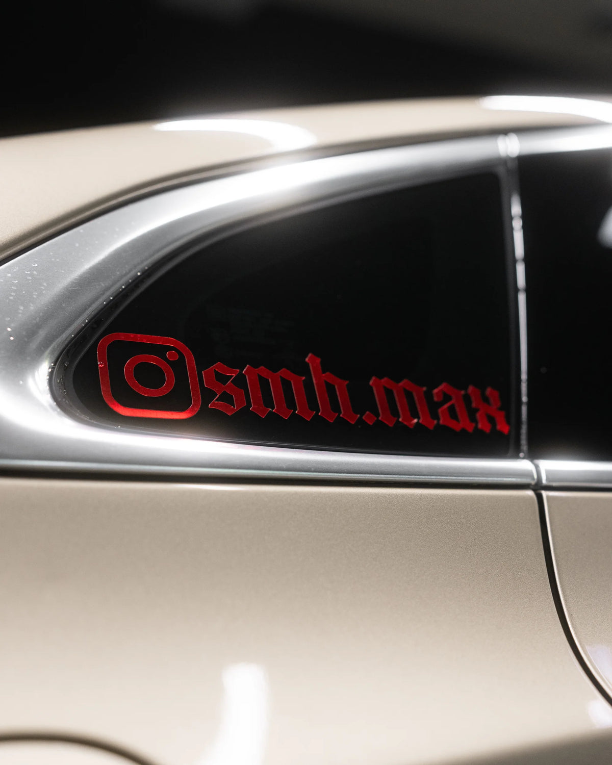 Single Layer Social Tag Decal